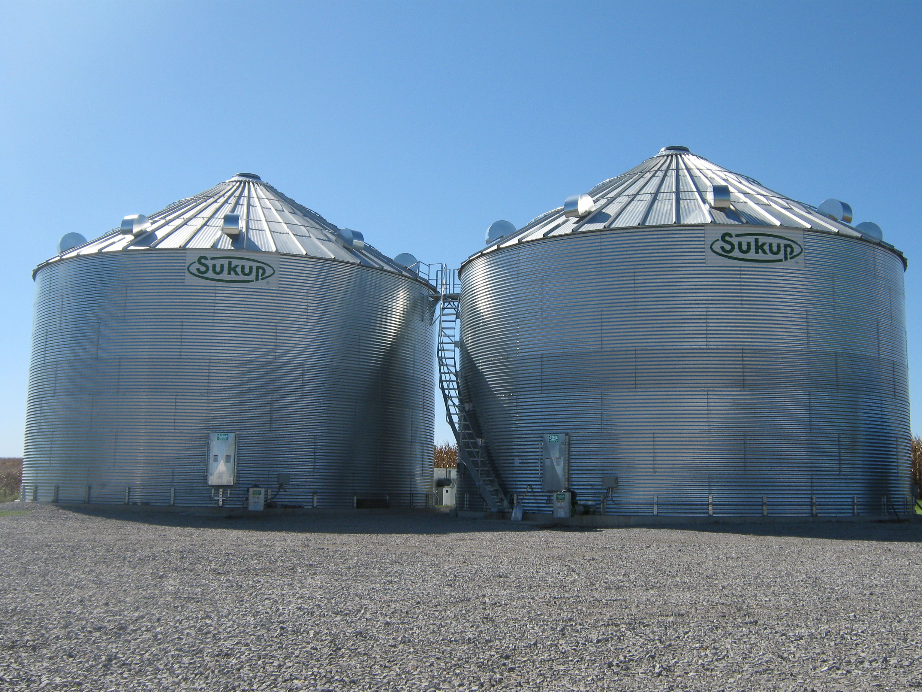 grain-bins-product-spotlight-farmers-hot-line